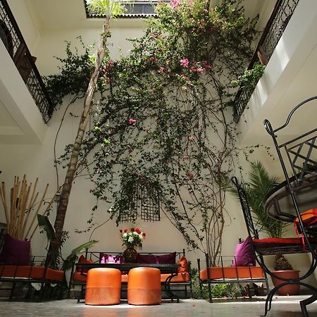 Riad White Flowers Marrakesh Buitenkant foto