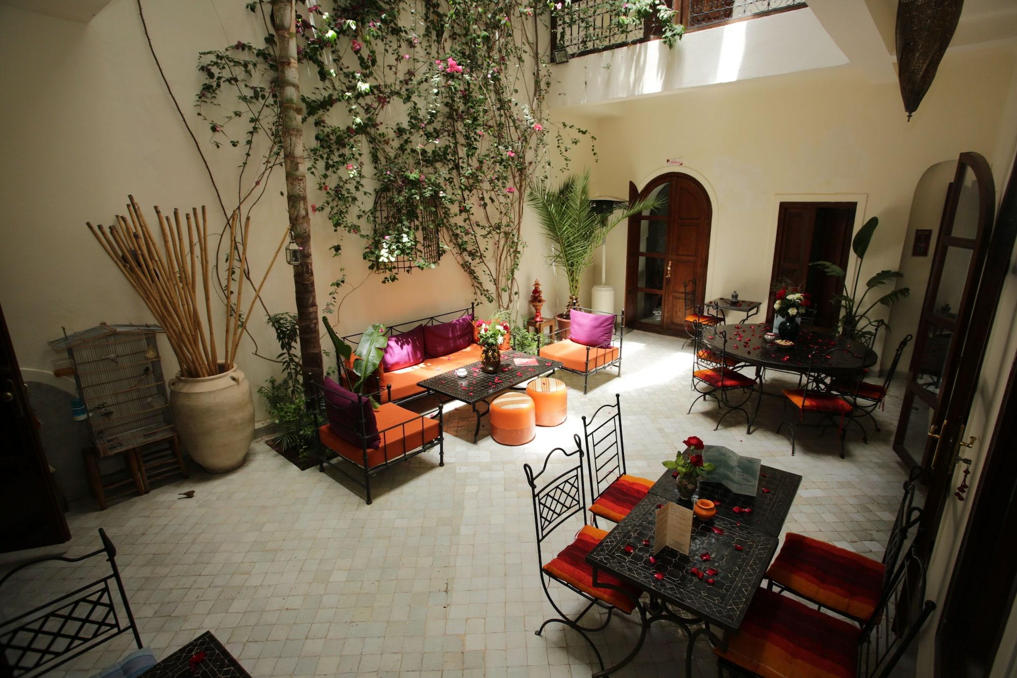 Riad White Flowers Marrakesh Buitenkant foto