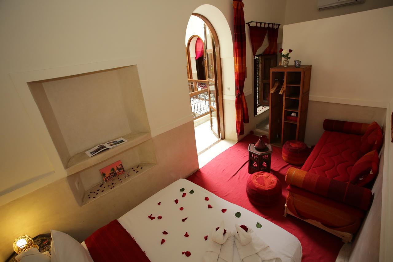 Riad White Flowers Marrakesh Buitenkant foto