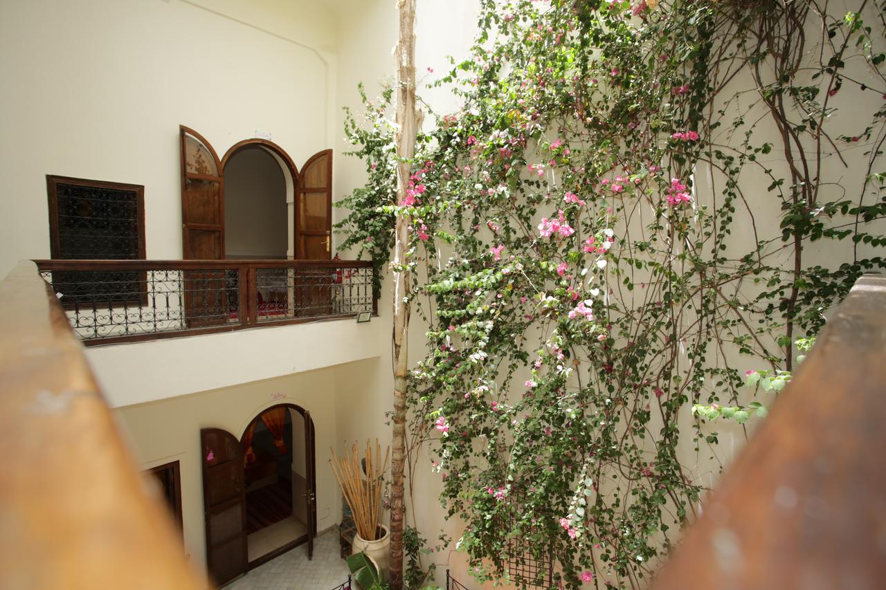 Riad White Flowers Marrakesh Buitenkant foto